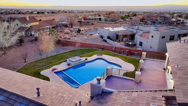 9900 Eagle Rock Avenue NE, Albuquerque, NM 87122