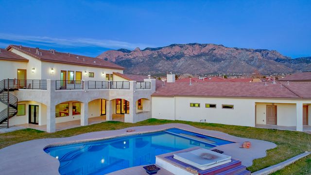 9900 Eagle Rock Avenue NE, Albuquerque, NM 87122