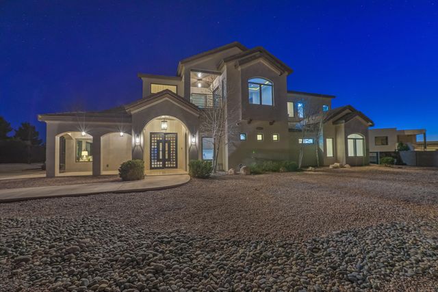 9900 Eagle Rock Avenue NE, Albuquerque, NM 87122