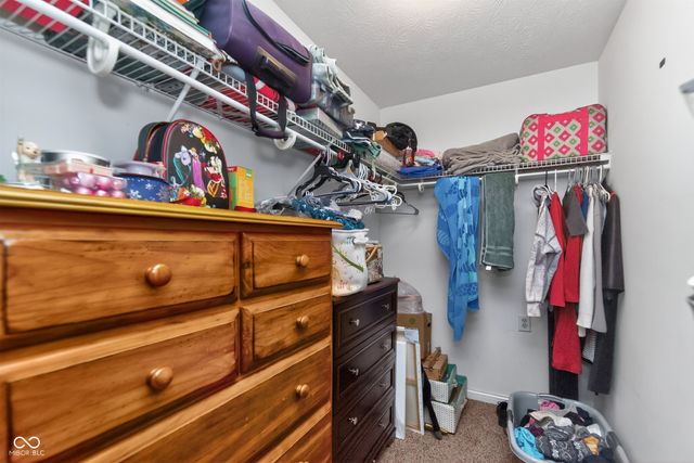 8174 Sydney Lane, Avon, IN 46123