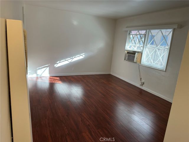 611 E Santa Anita Avenue, Burbank, CA 91501