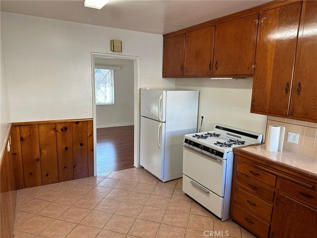 611 E Santa Anita Avenue, Burbank, CA 91501