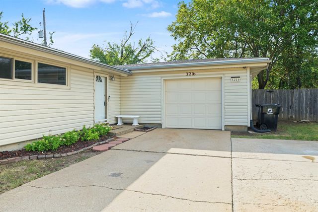 3216 Canterbury Dr, Salina, KS 67401