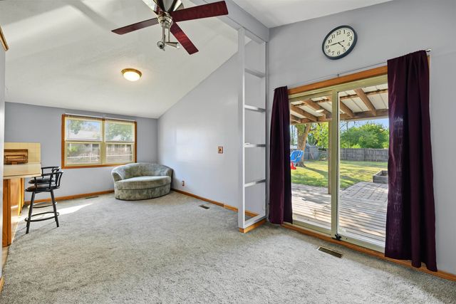 3216 Canterbury Dr, Salina, KS 67401