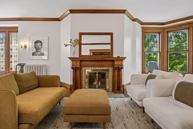 2432 W 24th Street, Minneapolis, MN 55405