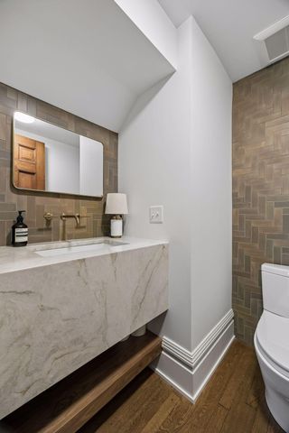 2432 W 24th Street, Minneapolis, MN 55405