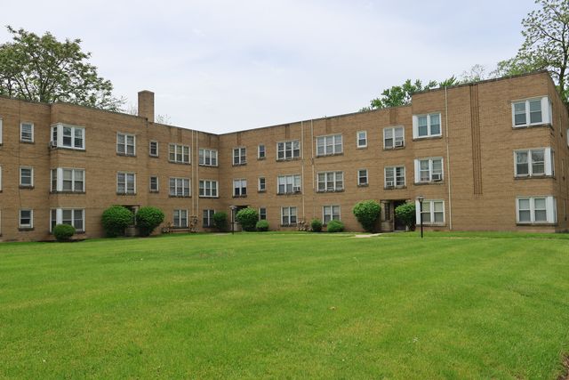 1747 W 95th Place 1, Chicago, IL 60643