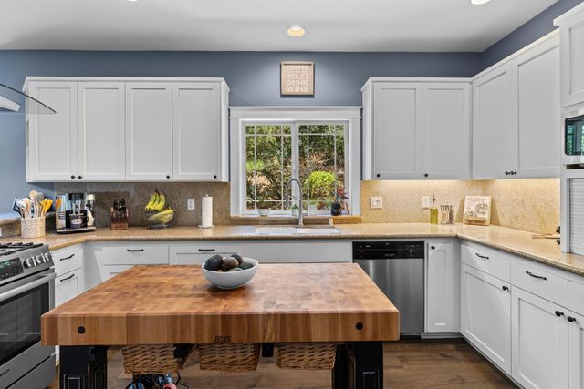 18594 Norlene Way, Grass Valley, CA 95949