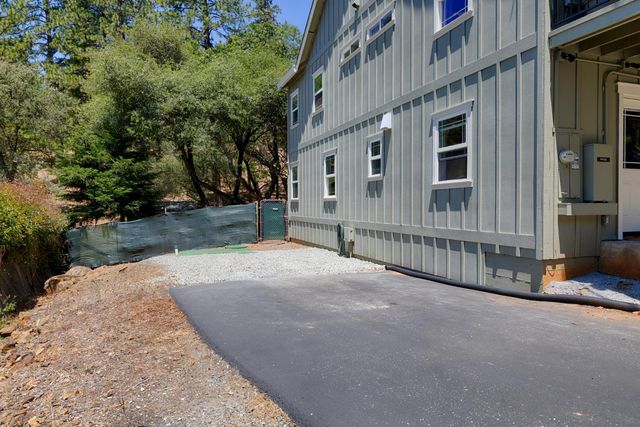 18594 Norlene Way, Grass Valley, CA 95949