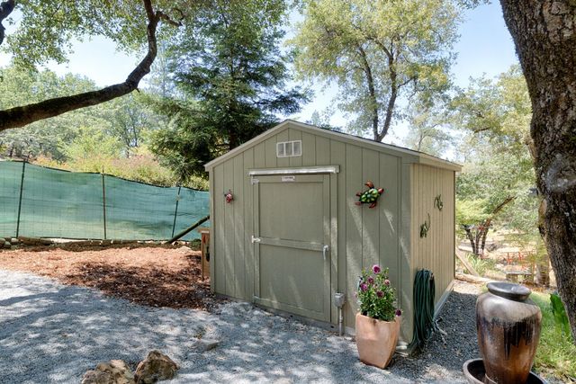 18594 Norlene Way, Grass Valley, CA 95949
