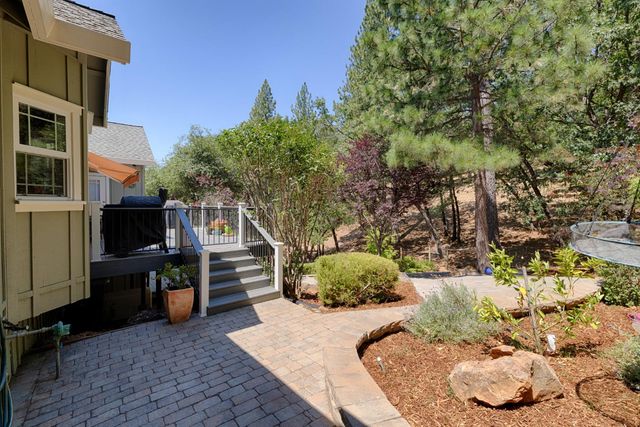 18594 Norlene Way, Grass Valley, CA 95949