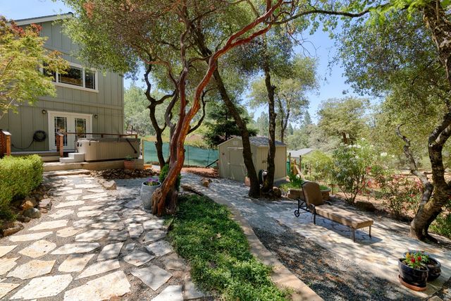 18594 Norlene Way, Grass Valley, CA 95949