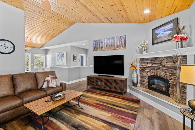 18594 Norlene Way, Grass Valley, CA 95949
