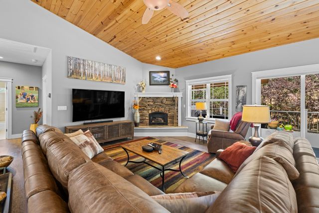 18594 Norlene Way, Grass Valley, CA 95949