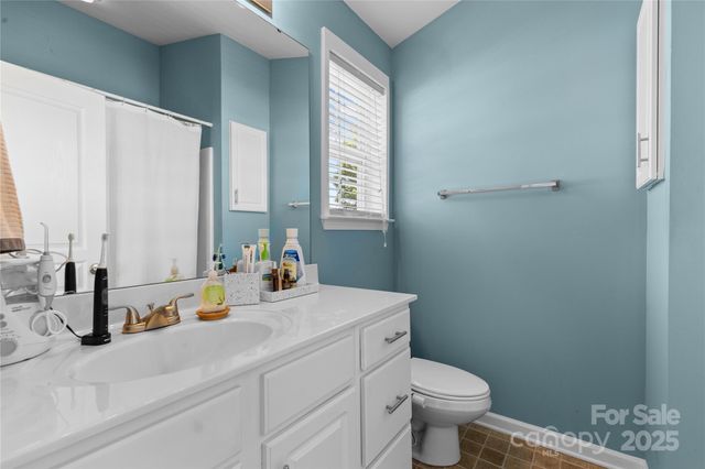 514 Bent Leaf Court, Fort Mill, SC 29708