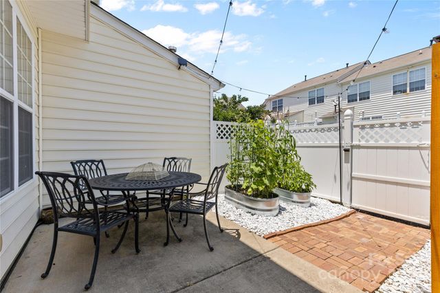 514 Bent Leaf Court, Fort Mill, SC 29708