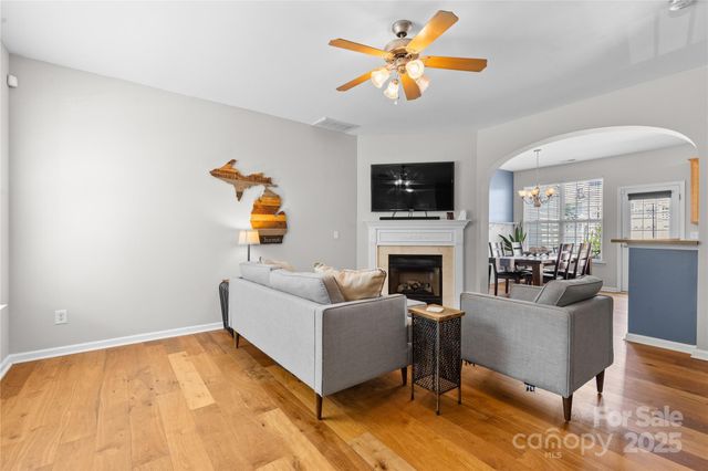 514 Bent Leaf Court, Fort Mill, SC 29708