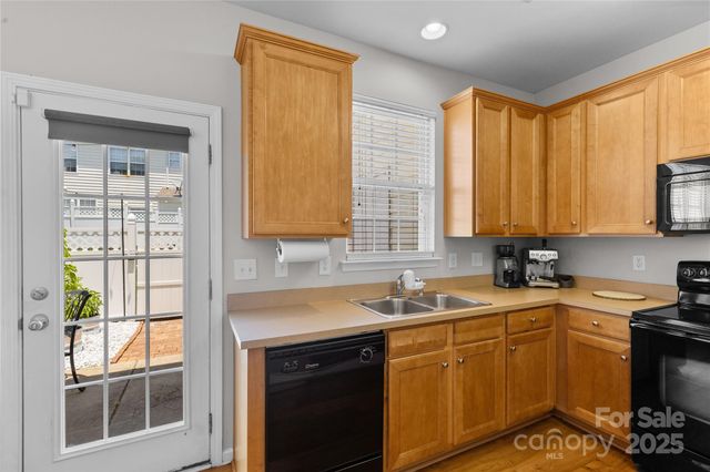 514 Bent Leaf Court, Fort Mill, SC 29708