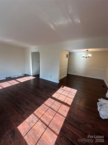 1804 Sabrina Court, Charlotte, NC 28210