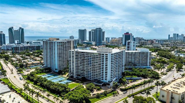 2500 Parkview Dr 517, Hallandale Beach, FL 33009