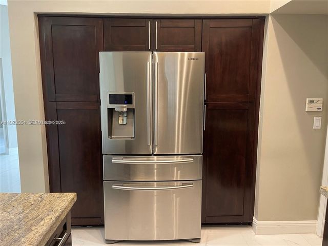 10101 NW 5th St 10101, Plantation, FL 33324