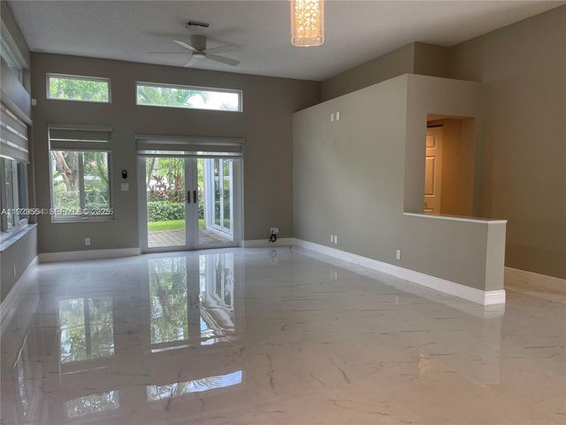 10101 NW 5th St 10101, Plantation, FL 33324