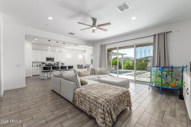 2953 E STARGAZER Drive, San Tan Valley, AZ 85140