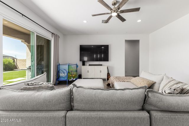 2953 E STARGAZER Drive, San Tan Valley, AZ 85140