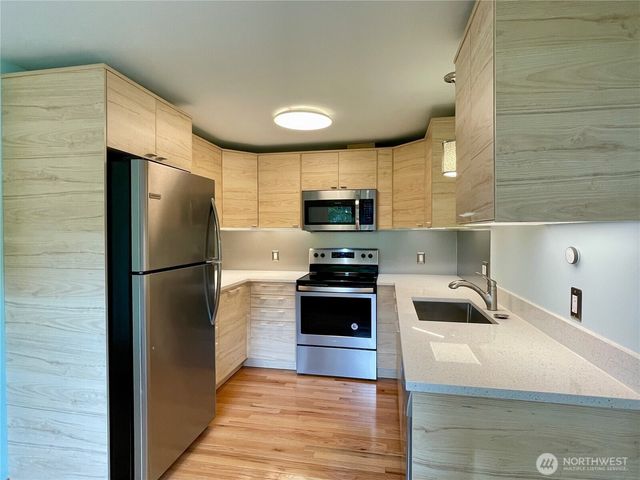 2801 14th Avenue W, Seattle, WA 98119