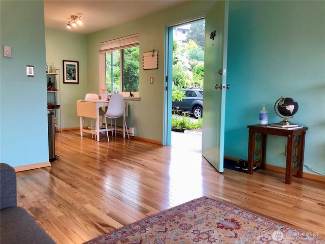 2801 14th Avenue W, Seattle, WA 98119