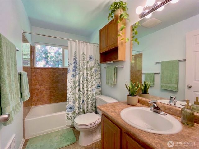 2801 14th Avenue W, Seattle, WA 98119