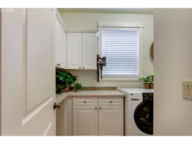 9130 N SENECA St, Portland, OR 97203