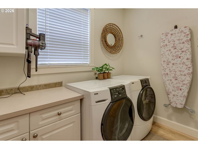 9130 N SENECA St, Portland, OR 97203