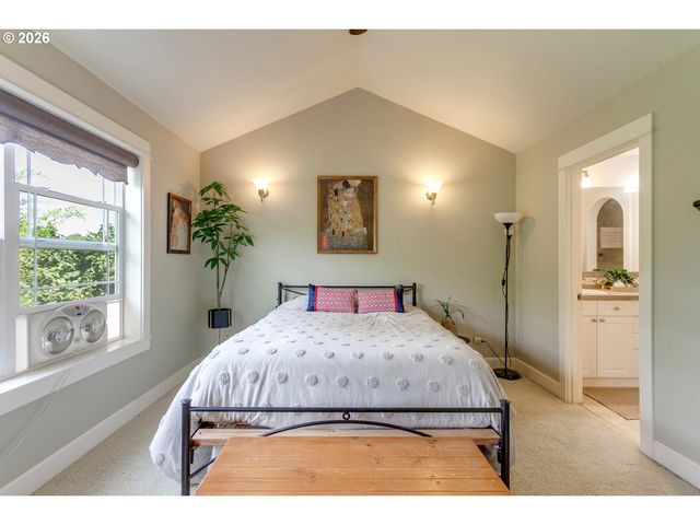 9130 N SENECA St, Portland, OR 97203