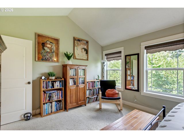 9130 N SENECA St, Portland, OR 97203