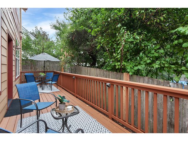 9130 N SENECA St, Portland, OR 97203