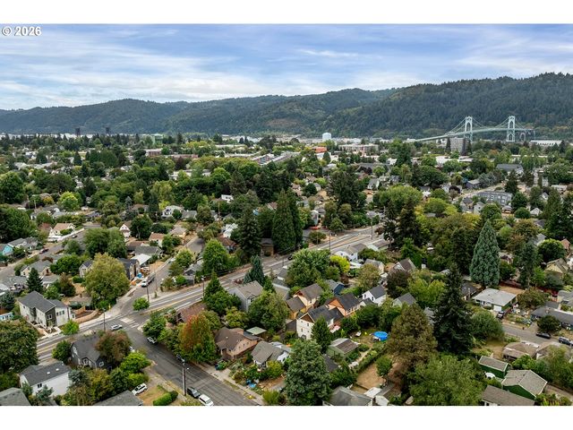 9130 N SENECA St, Portland, OR 97203
