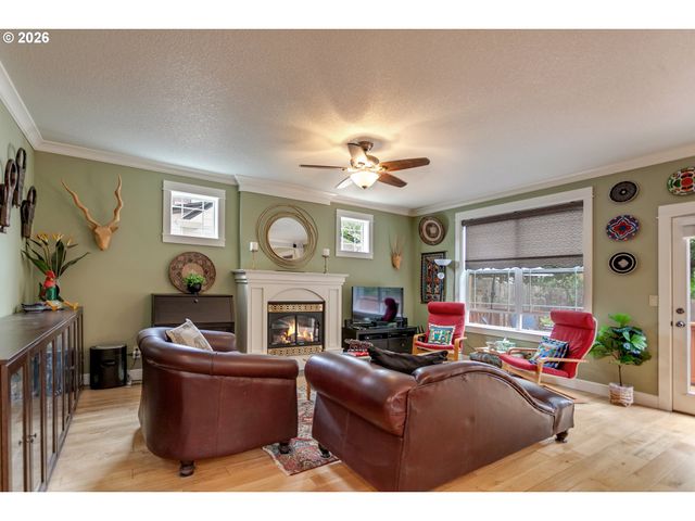 9130 N SENECA St, Portland, OR 97203