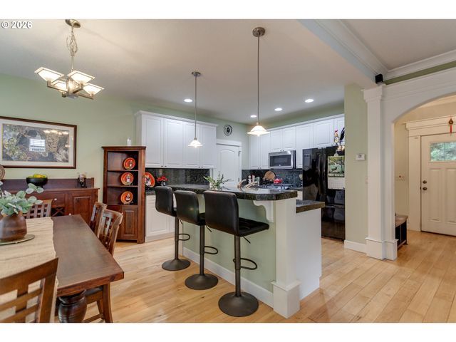 9130 N SENECA St, Portland, OR 97203
