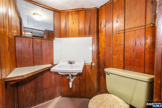 15 Passaic Avenue, Woodland Park, NJ 07424