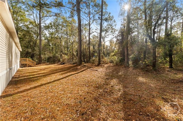 1093 Lawrence Church Road, Pembroke, GA 31321