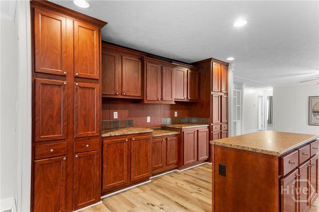 1093 Lawrence Church Road, Pembroke, GA 31321