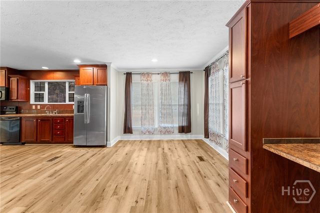 1093 Lawrence Church Road, Pembroke, GA 31321