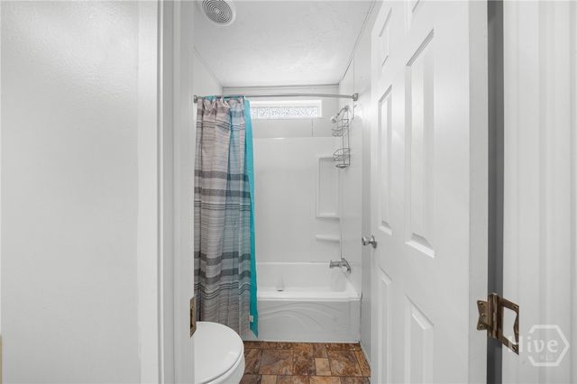 1093 Lawrence Church Road, Pembroke, GA 31321