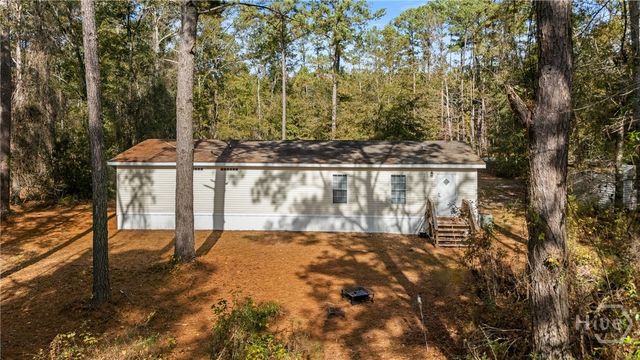 1093 Lawrence Church Road, Pembroke, GA 31321