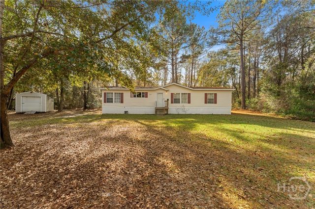 1093 Lawrence Church Road, Pembroke, GA 31321