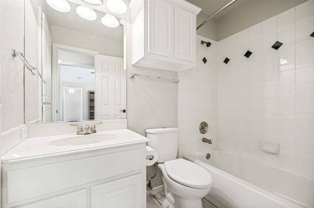 3100 Green Hollow Court, Highland Village, TX 75077