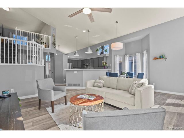 4234 W 61st Pl, Arvada, CO 80003