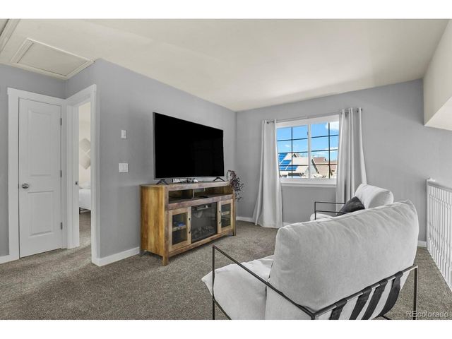 4234 W 61st Pl, Arvada, CO 80003