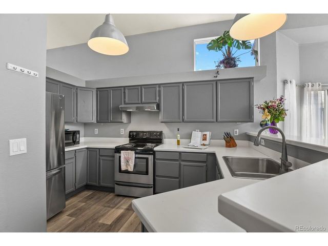 4234 W 61st Pl, Arvada, CO 80003